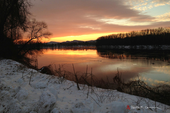 winter sunrise on Connecticut River