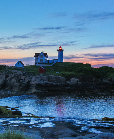 Nubble-Point-Light-at-dawn-York-Maine-23July2013